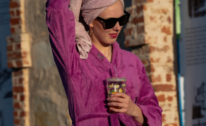 Kurbulē uz upi. Foto: Aija Valtmane2