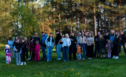 Kurbulē uz upi. Foto: Aija Valtmane17