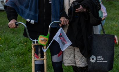 Kurbulē uz upi. Foto: Aija Valtmane44