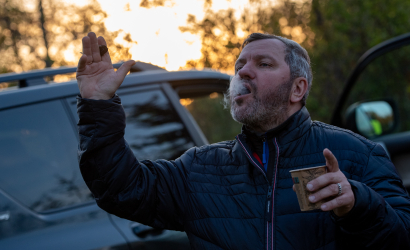 Kurbulē uz upi. Foto: Aija Valtmane60