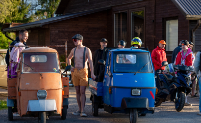 Kurbulē uz upi. Foto: Aija Valtmane69