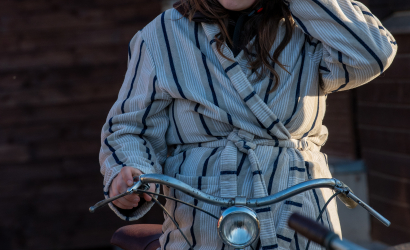 Kurbulē uz upi. Foto: Aija Valtmane70