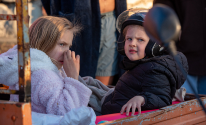 Kurbulē uz upi. Foto: Aija Valtmane98