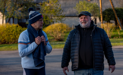 Kurbulē uz upi. Foto: Aija Valtmane101