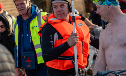 Kurbulē uz upi. Foto: Aija Valtmane114