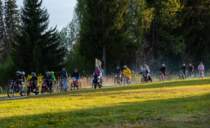 Kurbulē uz upi. Foto: Aija Valtmane132