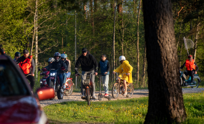 Kurbulē uz upi. Foto: Aija Valtmane134