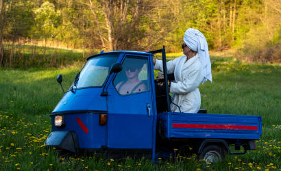 Kurbulē uz upi. Foto: Aija Valtmane153