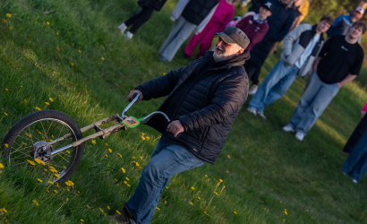 Kurbulē uz upi. Foto: Aija Valtmane162