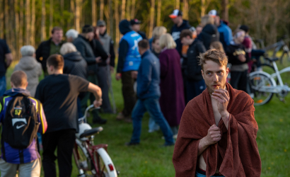 Kurbulē uz upi. Foto: Aija Valtmane222