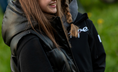 Kurbulē uz upi. Foto: Aija Valtmane245