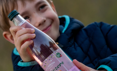 Kurbulē uz upi. Foto: Aija Valtmane263