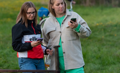 Kurbulē uz upi. Foto: Aija Valtmane284