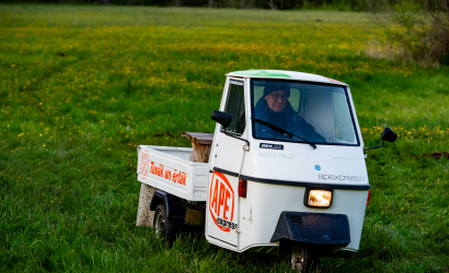 Kurbulē uz upi. Foto: Aija Valtmane294