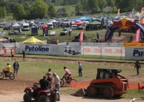 Zelta mopēds 201615